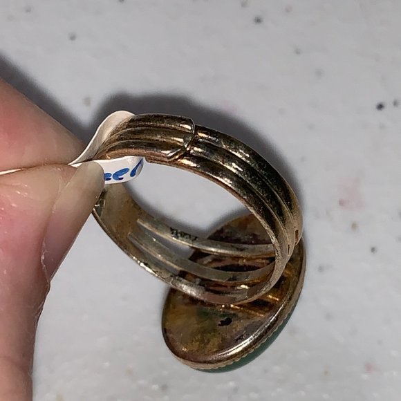 Silver Plated Green Aventurine Cab Ring, Sizeable - Picture 5 of 16